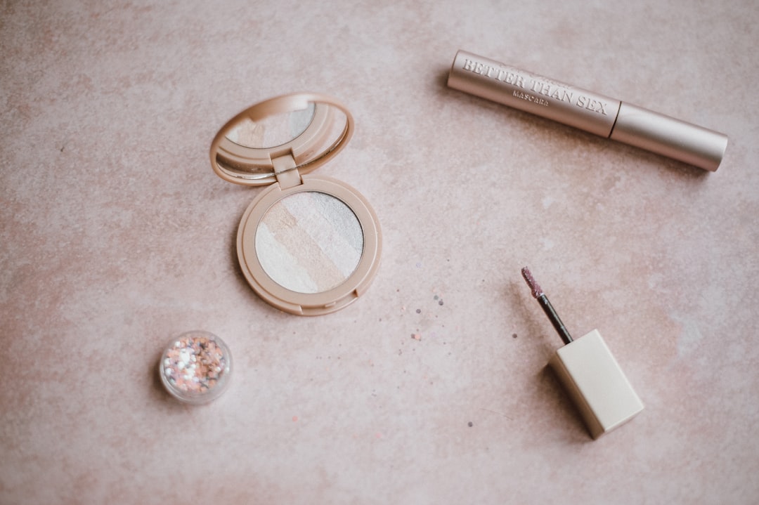 Urutan Make Up yang Tepat untuk Hasil Tahan Lama dan Flawless