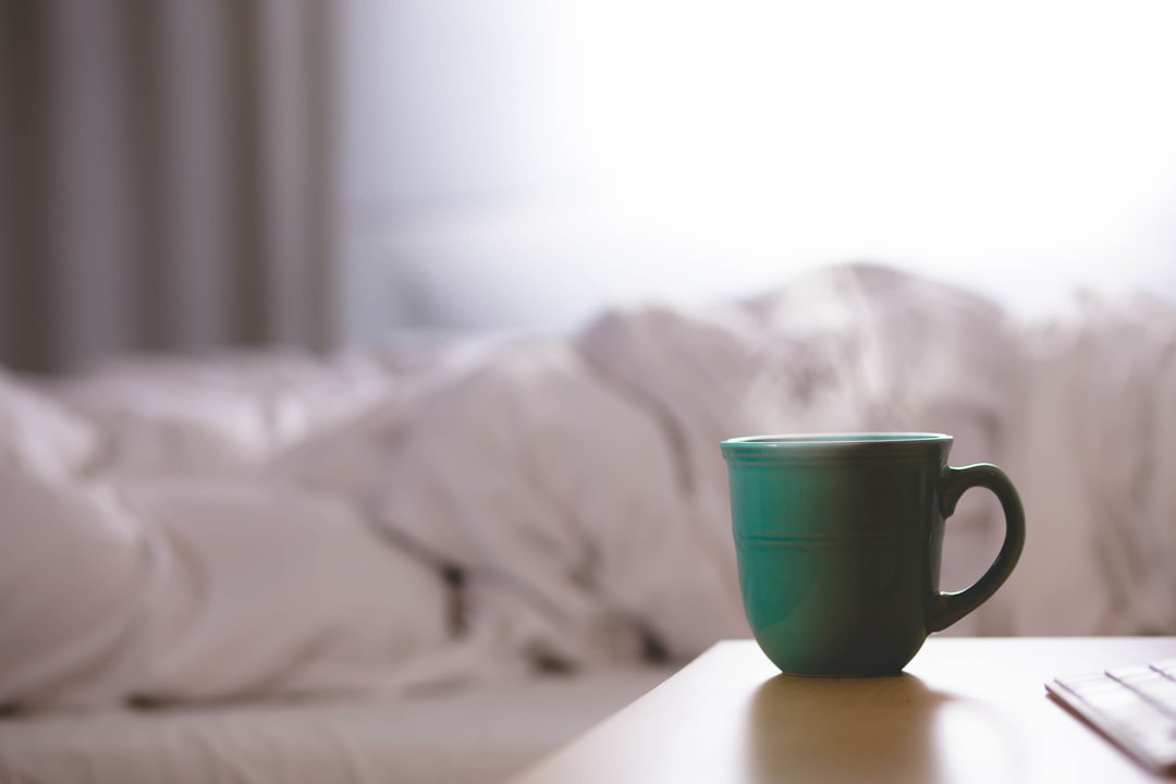 Cara Efektif Atasi Kantuk di Pagi Hari Tanpa Minum Kopi